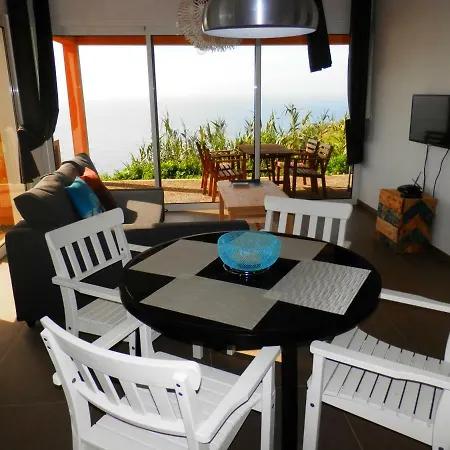 Au Petit Madere * Празерс