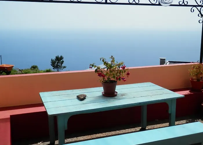 Au Petit Madere Prazeres