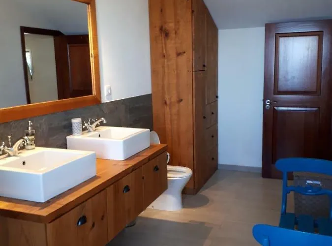 Au Petit Madere Prazeres